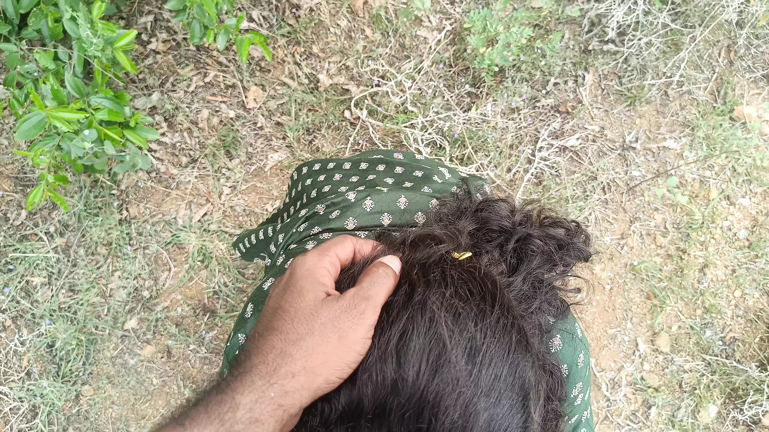 Hot Tamil married women outdoor blowjob 1